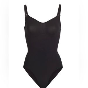 SKIMS Sculpting Bodysuit w Snaps ONYX L/XL NEW